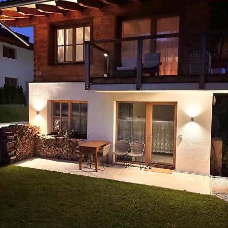 Moni Mandorlo Apartmán
